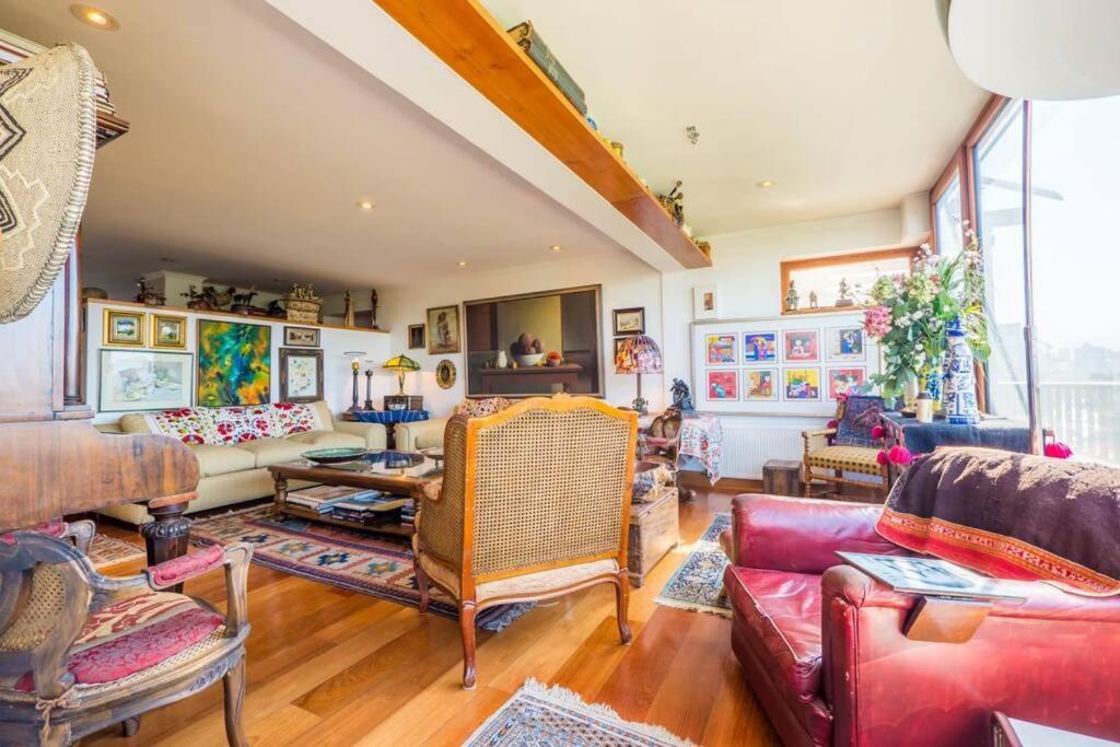 Vitacura Family - Eclectic 3 Bed In Condes